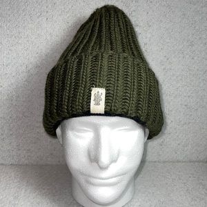 Nirvana designs hand knit Women’s hat